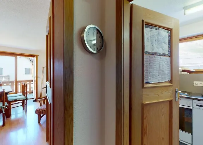 Appartement Flurina 7 *