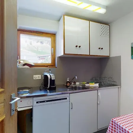 Flurina 7 סלרינה